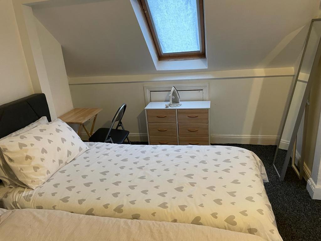 One Room To Stay With Fantastic Host Лондон Екстер'єр фото